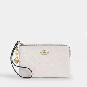 COACH Corner Zip Wallet